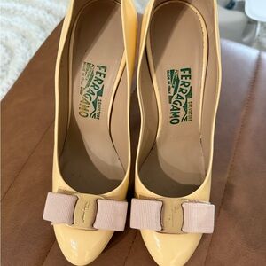 Brand New Salvatore Ferragamo Women Pump with Bow
